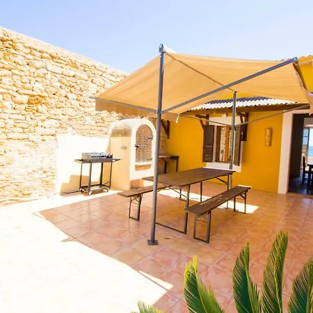 Holiday home Authentic Fisherman's House On The Seafront Cala Ratjada (Mallorca)