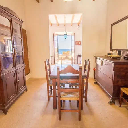 Authentic Fisherman's House On The Seafront Holiday home *