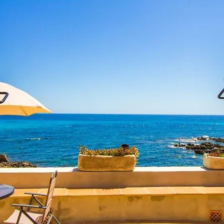 Holiday home Authentic Fisherman's House On The Seafront Cala Ratjada (Mallorca)